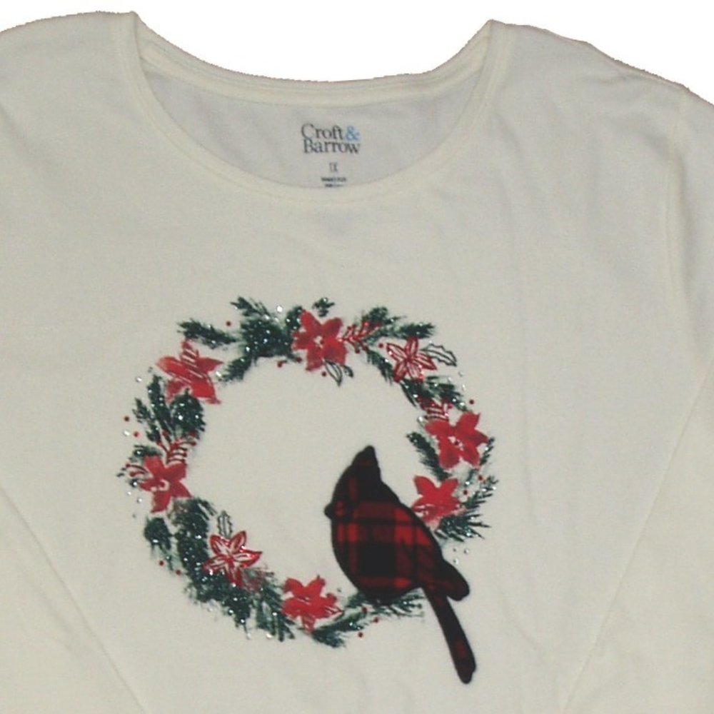 Cardinal Wreath Holiday Shirt Tee Top Women's Christmas - Picture 3 of 5